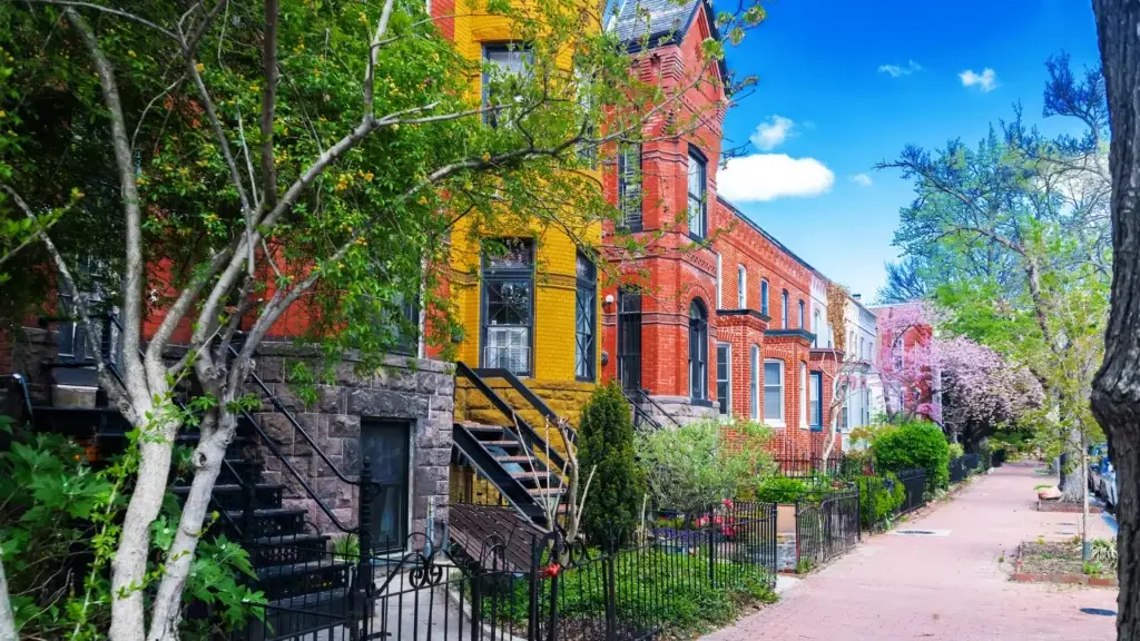 Capitol Hill neighborhood — Wardman Residential at Compass