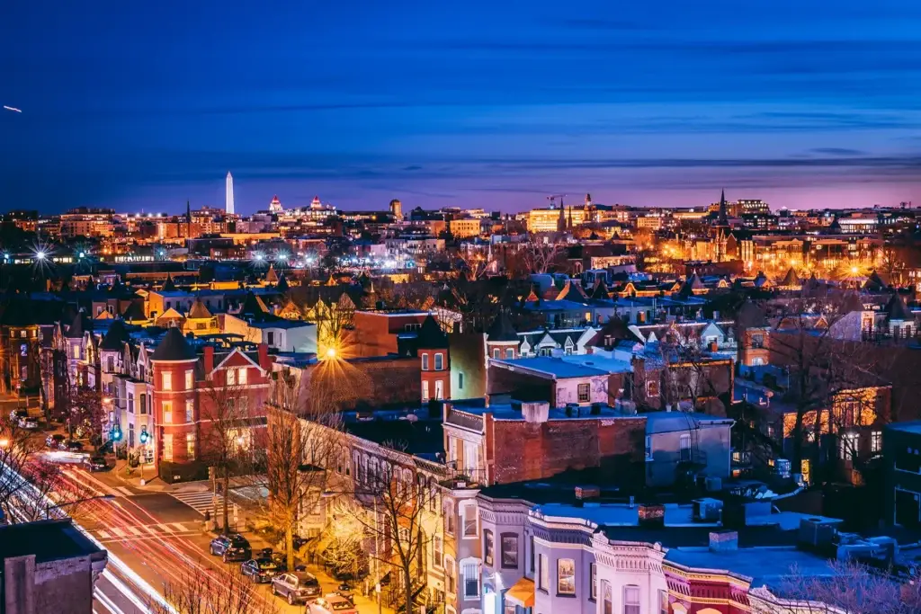 Washington DC skyline with the Washington Monument, representing Washington DC neighborhoods served by Wardman Residential at Compass