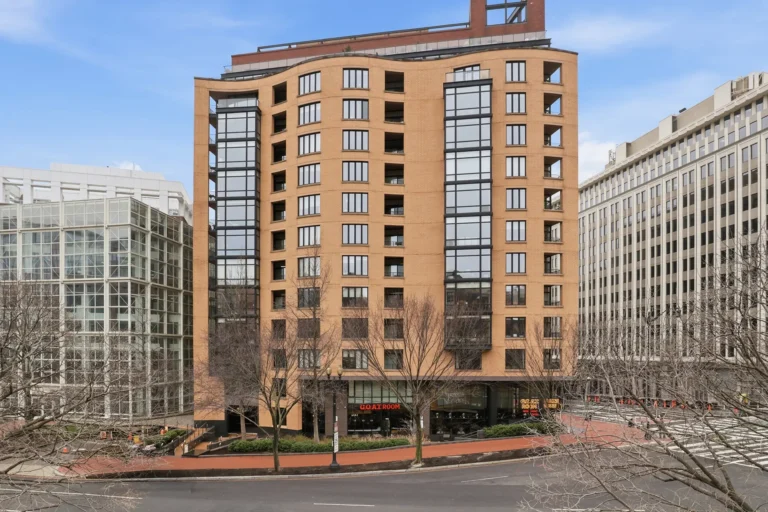 1010 Massachusetts Ave NW #804