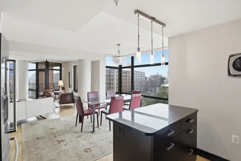 Dining room — 1010 Massachusetts Ave NW #804, Washington, DC