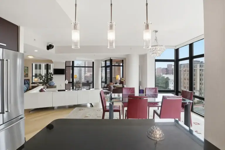 Dining room — 1010 Massachusetts Ave NW #804, Washington, DC