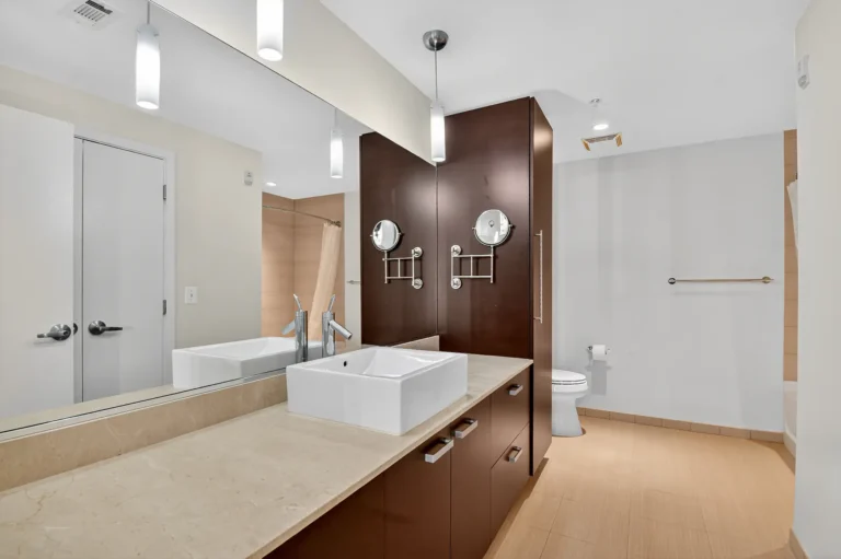 Primary bathroom — 1010 Massachusetts Ave NW #708, Washington, DC