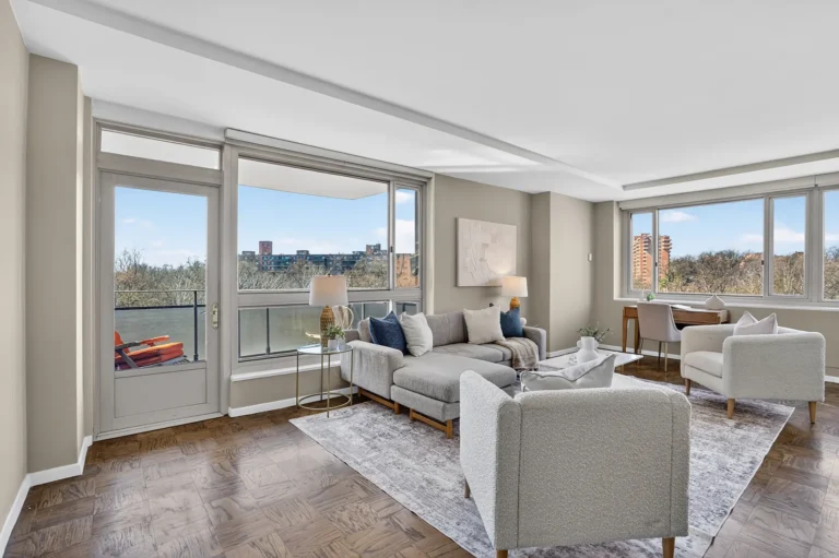 Living room — 4101 Cathedral Ave NW #1107, Washington, DC