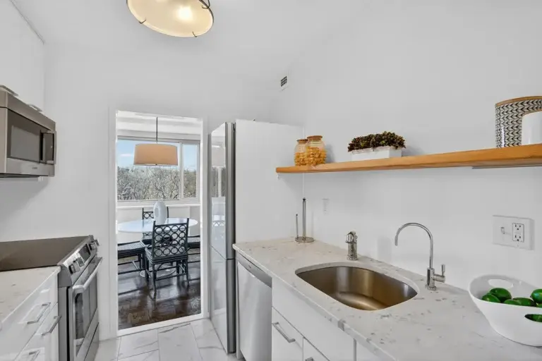 Kitchen — 4101 Cathedral Ave NW #1107, Washington, DC