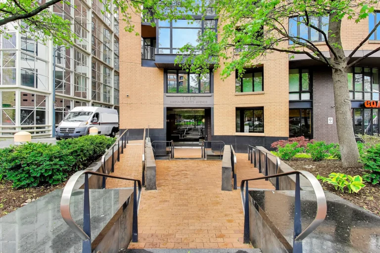 Entry — Ten Ten Mass, Washington, DC