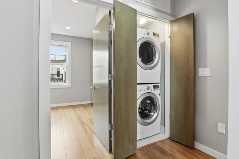 Laundry — 1242 New Jersey Ave NW #2, Washington, DC