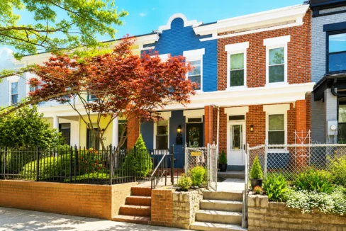 255 14th Pl NE