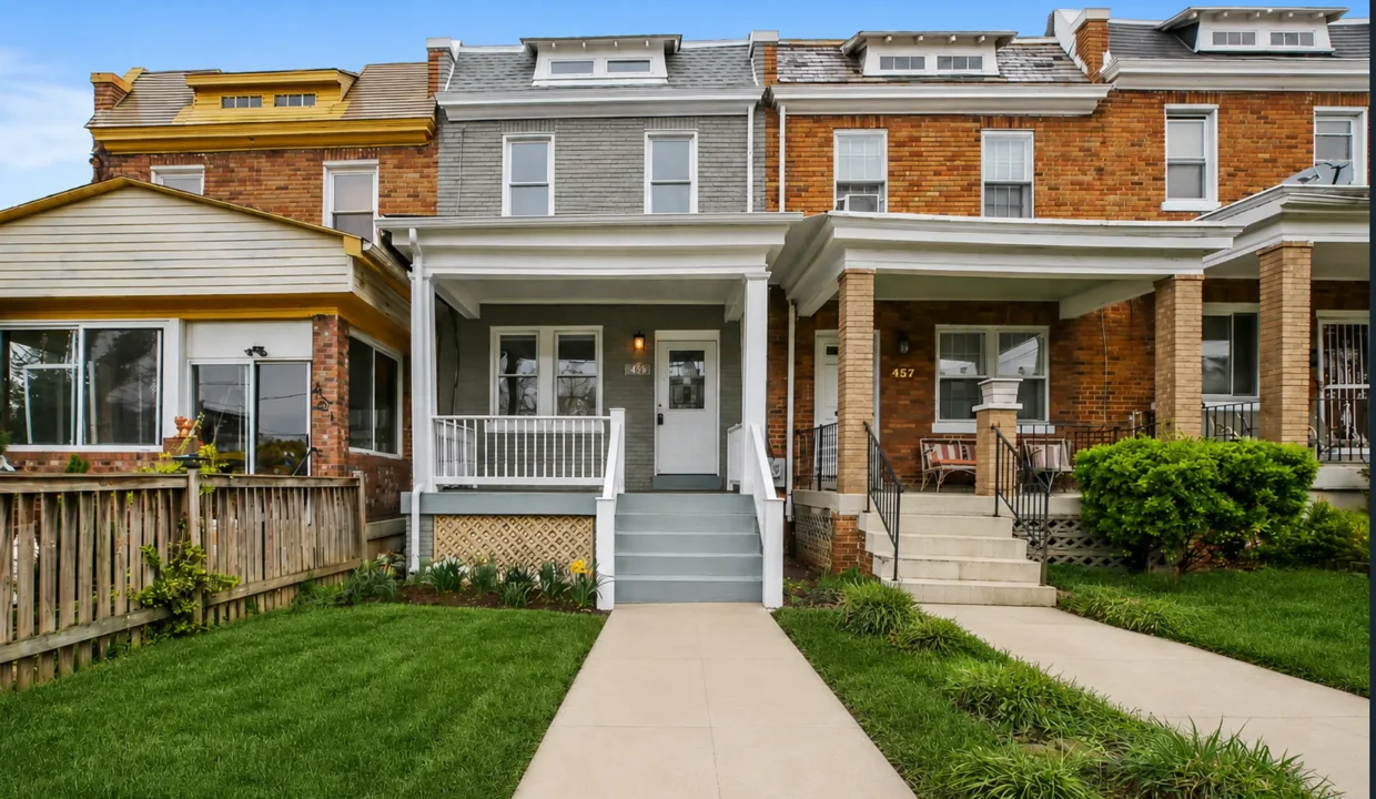 459 Delafield Pl NW