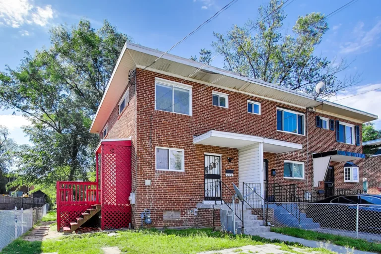 Front exterior — 637 Maury Ave, Oxon Hill, MD
