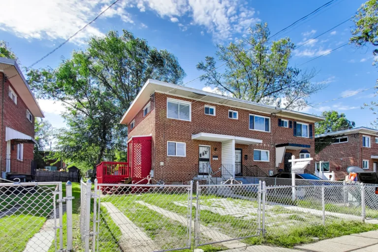 Front exterior — 637 Maury Ave, Oxon Hill, MD