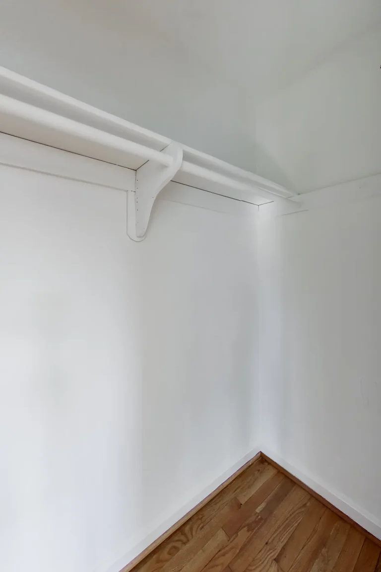 Closet — 637 Maury Ave, Oxon Hill, MD