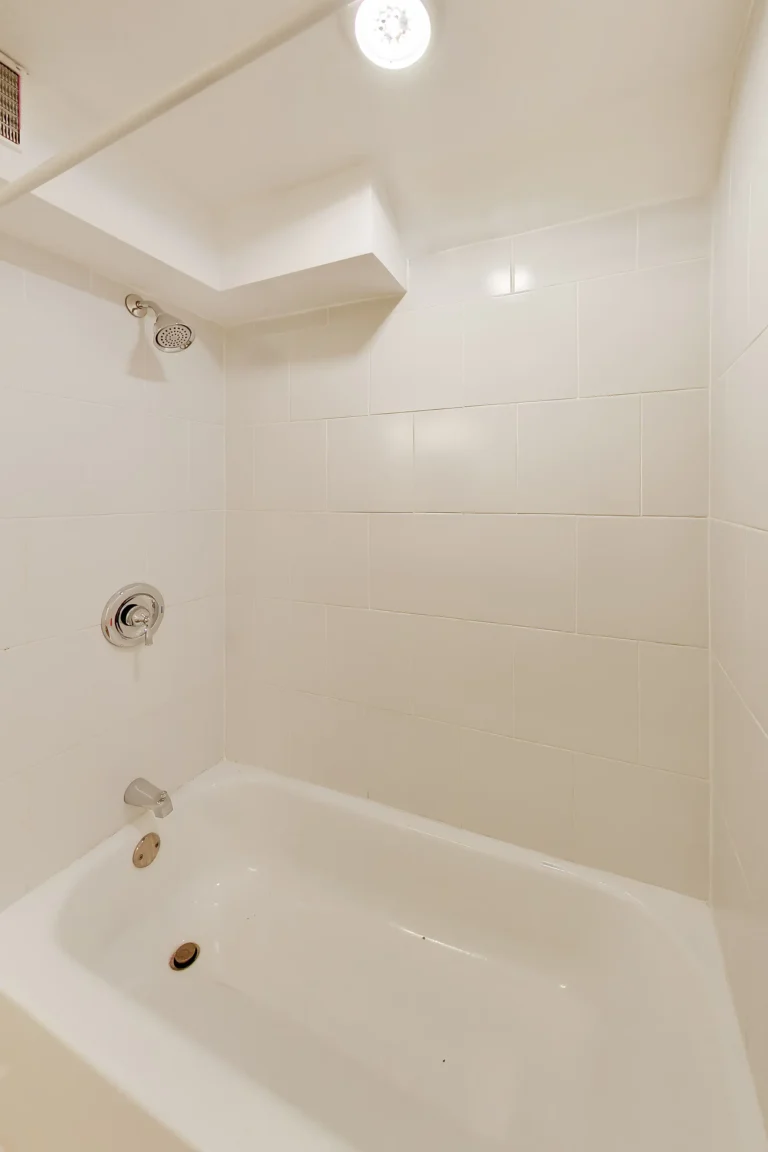 Bathroom — 637 Maury Ave, Oxon Hill, MD