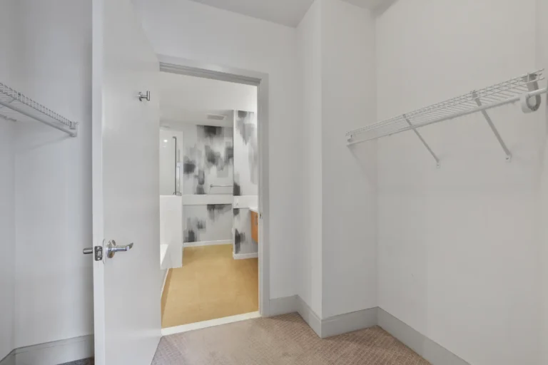Closet — 929 Florida Ave NW #4008, Washington, DC