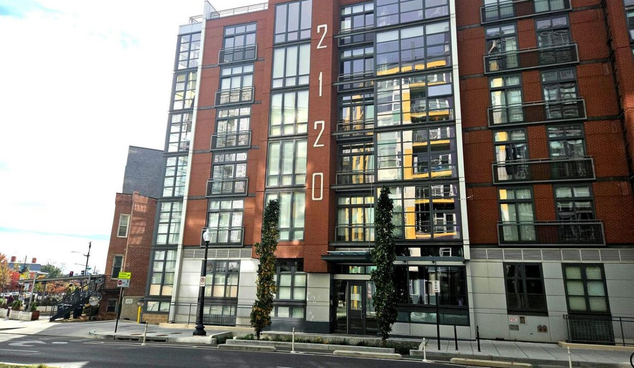 2120 Vermont Ave NW #4