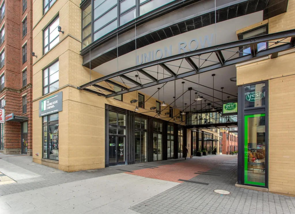 The Flats at Union Row — Entry Arcade