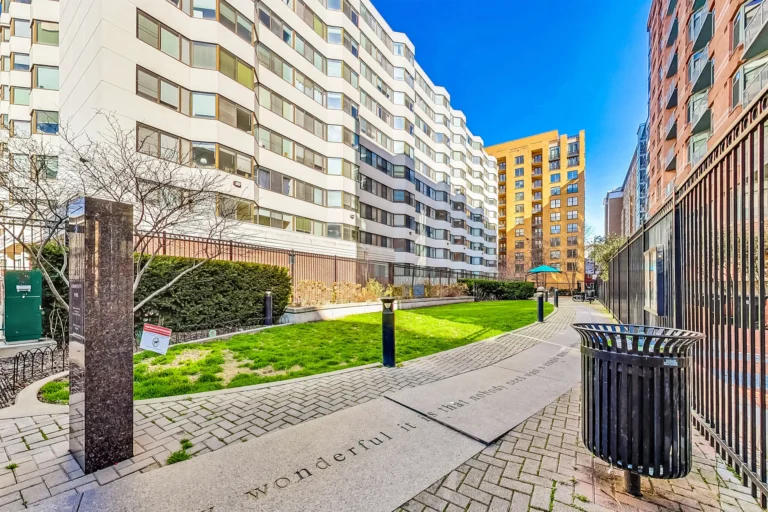Quincy Park Walkway – Shaw, Washington DC (Quincy Court, 1117 10th St NW)