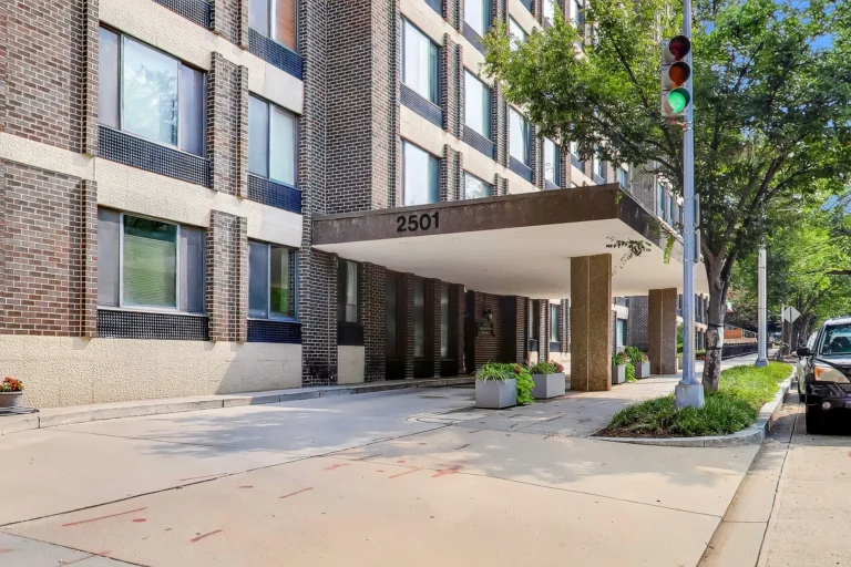Building Entrance — Shoreham North Condominium, 2501 Calvert St NW, Washington, DC