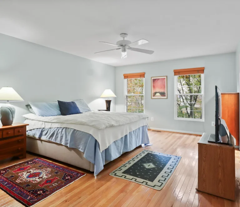 2729-pembsly-dr-vienna-va-29-primary-bedroom