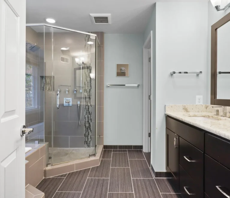 2729-pembsly-dr-vienna-va-31-primary-bathroom
