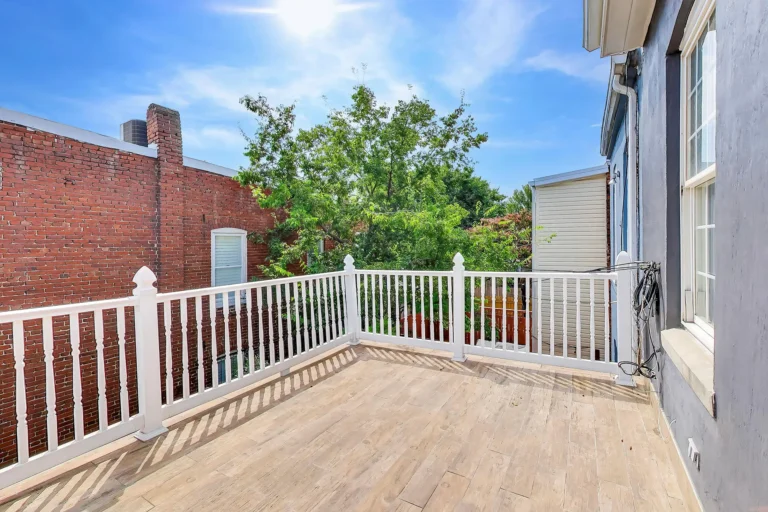 Upper Deck — Side View — 419 12th St NE, Washington, DC