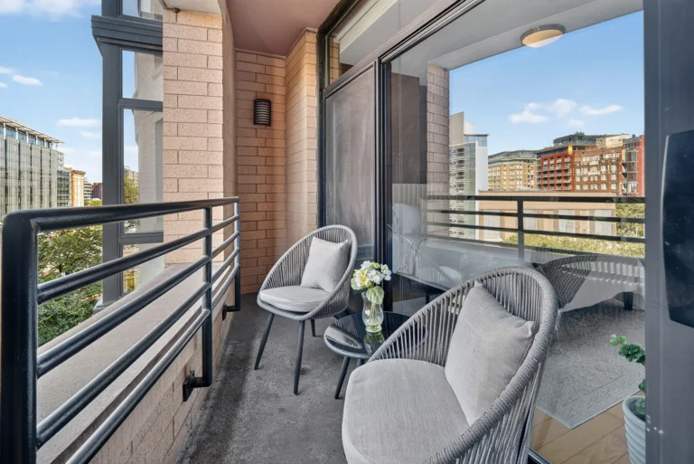 1010-massachusetts-Ave-NW-602-Washington-DC-51-balcony