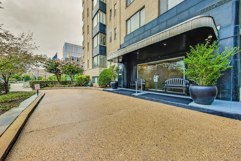 The General Scott Entrance Drive – 1 Scott Cir NW, Washington DC