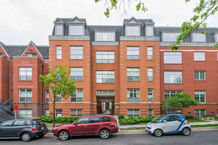 Parker Flats, 150 V St NW