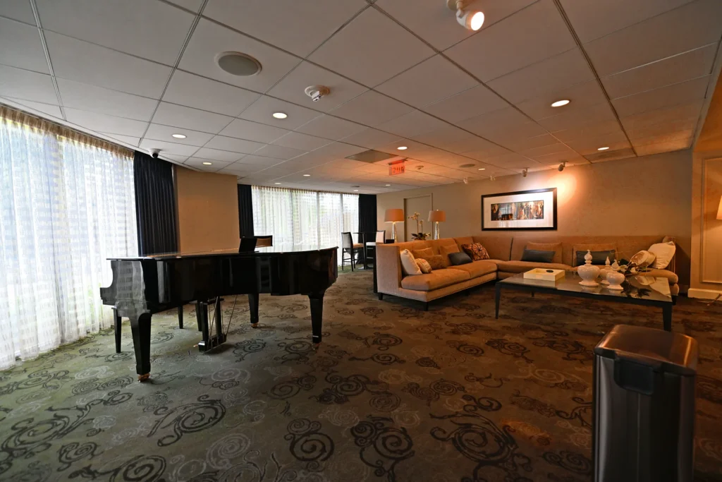 The Elizabeth Club Room – 4601 N Park Ave, Chevy Chase MD